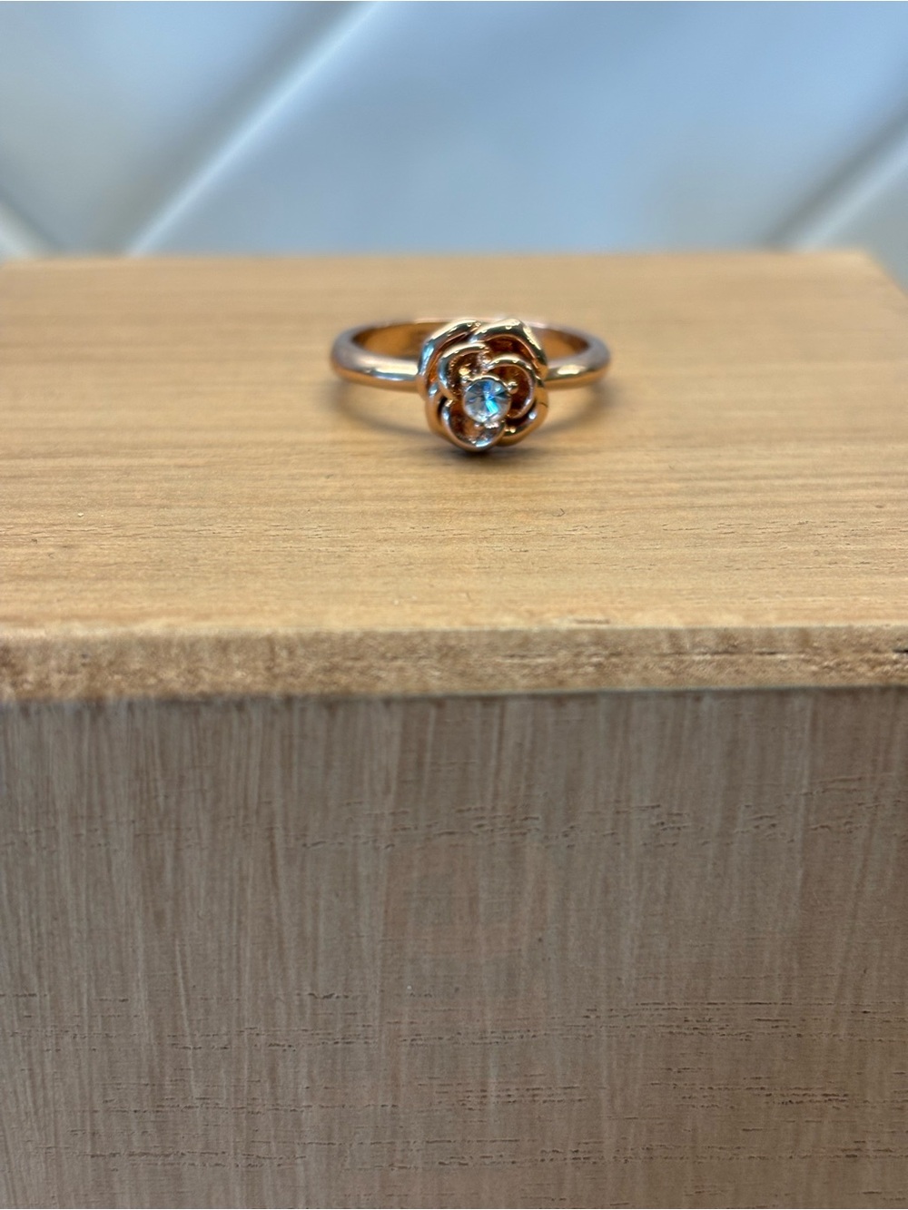 Jewelmint Rose Gold Flower Ring with Clear Stone